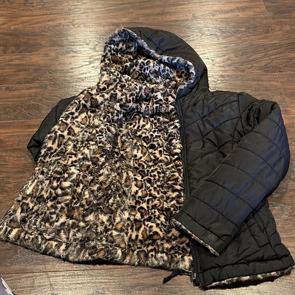 So girls jacket size 7-8
